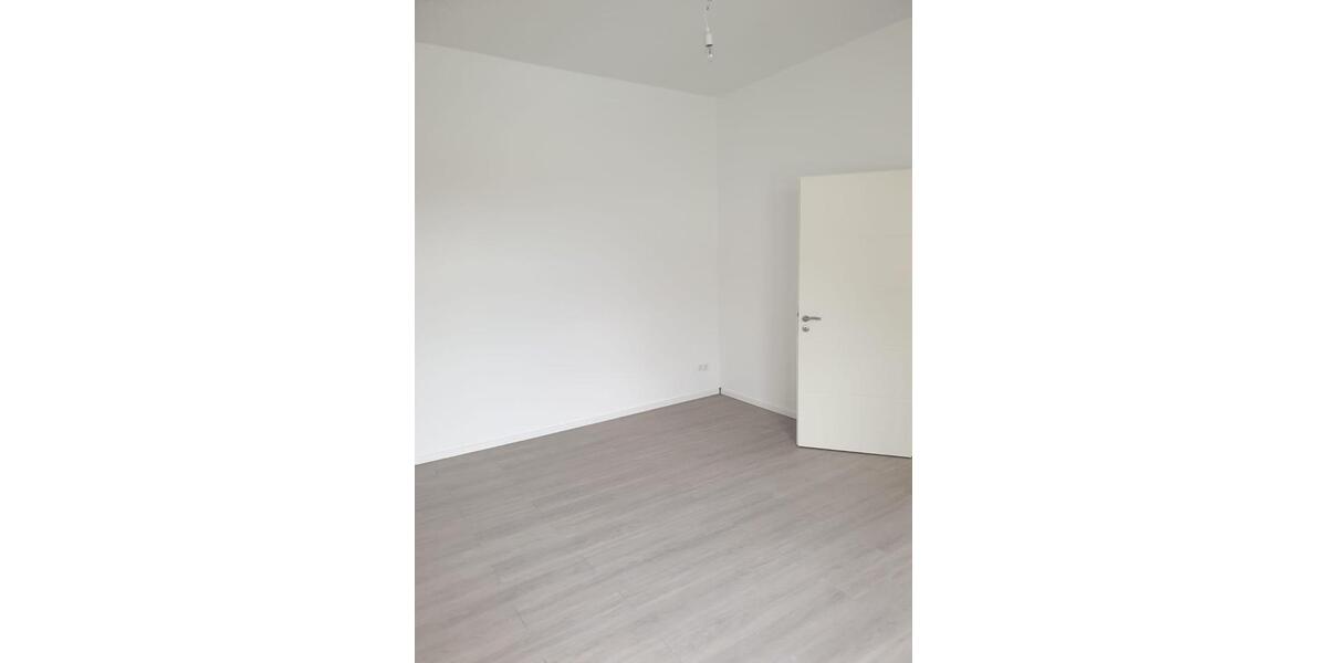 Erdgeschoßwohnung Dortmund Brackel - 6 Zimmer, 135 m&sup2;, 1.400&euro; | Angebot:22788276