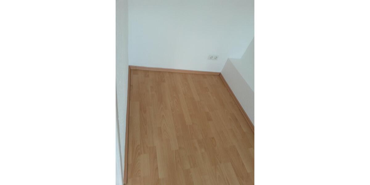 Etagenwohnung Bochum - 5 Zimmer, 126 m&sup2;, 1.200&euro; | Angebot:25391632