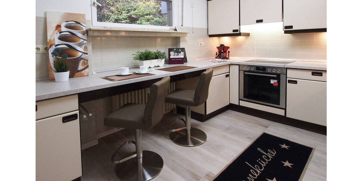 Etagenwohnung Iserlohn Zentrum - 3 Zimmer, 94 m&sup2;, 175.000&euro; | Angebot:25927762