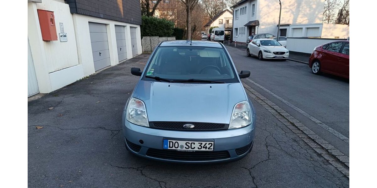 Ford Fiesta 218.696 km 2.000 &euro; Dortmund 44328